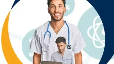 Profesional de salud con estetoscopio sonriente.