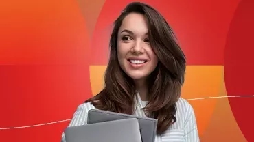 Banner promocional del Estudio de Remuneración 2026 que muestra una mujer sonriente